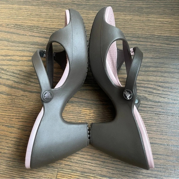 EUC Crocs Cyprus Block Heels Brown Pink Slip On Shoes - Picture 7 of 14